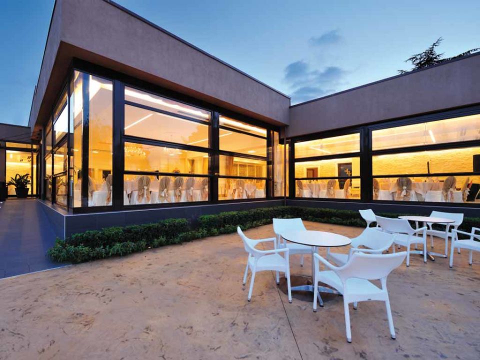 bestdesign//Sürgü Cam ve Pergola Sistemleri